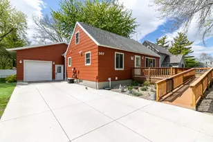 207 Lincoln St SW, Mapleton, MN 56065 - Photo 1