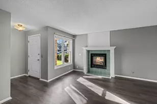 18502 Apple Tree Ct, Minnetonka, MN 55345 - Photo 5