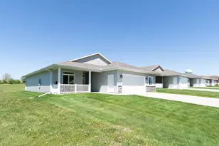 1552 Eagle Ridge St NE, Owatonna, MN 55060 - Photo 5