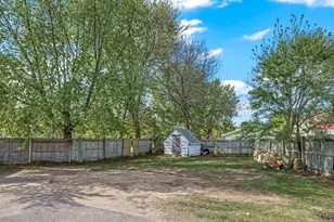906 Cameron St, Eau Claire, WI 54703 - Photo 27