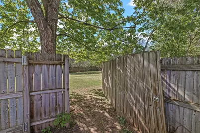 906 Cameron Street, Eau Claire, WI 54703 - Photo 29