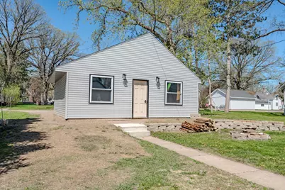 704 3rd Street SE, Little Falls, MN 56345 - Photo 3
