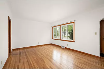 1178 Idaho Avenue W, Saint Paul, MN 55108 - Photo 3