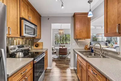 7614 York Avenue S #3215, Edina, MN 55435 - Photo 9