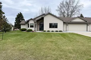 2208 Arrowwood Ct, Fergus Falls, MN 56537 - Photo 25