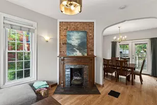 394 Dewey St, Saint Paul, MN 55104 - Photo 9