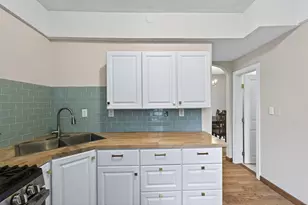394 Dewey St, Saint Paul, MN 55104 - Photo 23