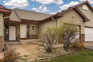 718 10th St SW, Pine Island, MN 55963 - Photo 1