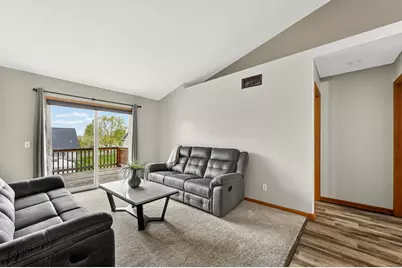 718 10th Street SW, Pine Island, MN 55963 - Photo 7
