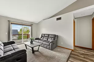 718 10th St SW, Pine Island, MN 55963 - Photo 7