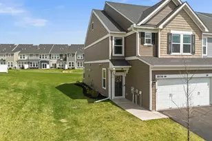 18536 60th Pl N, Plymouth, MN 55446 - Photo 3