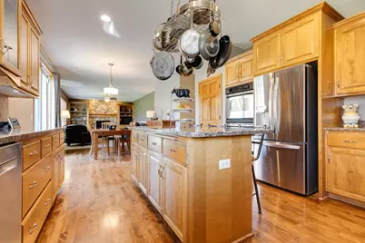 7568 Walnut Curve, Chanhassen, MN 55317 - Photo 11