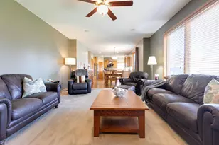 7568 Walnut Curve, Chanhassen, MN 55317 - Photo 17