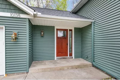 10135 47th Avenue N, Plymouth, MN 55442 - Photo 3