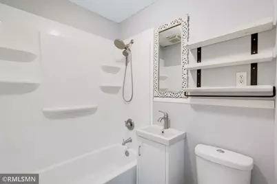1868 Hawthorne Avenue E, Saint Paul, MN 55119 - Photo 11