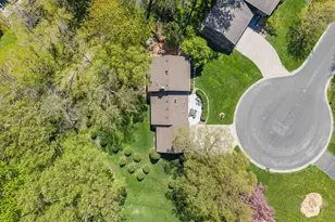 10725 Woodwatch Cir, Eden Prairie, MN 55347 - Photo 57