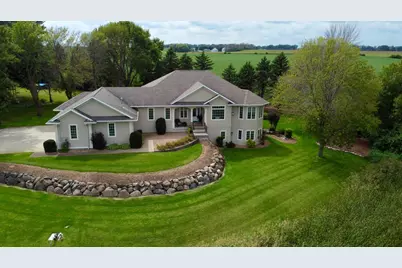 1250 S Crailsheim Road, Worthington, MN 56187 - Photo 5