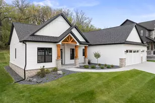 4228 Cassidy Ridge Dr NE, Rochester, MN 55906 - Photo 3