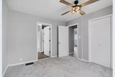 1110 5th Avenue NW, Austin, MN 55912 - Photo 3