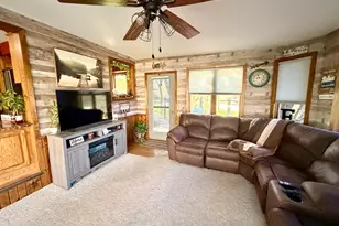 32185 290th St, Worthington, MN 56187 - Photo 17