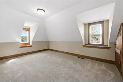 131 Main Street N, Shakopee, MN 55379 - Photo 17