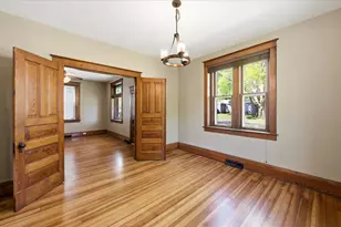131 Main St N, Shakopee, MN 55379 - Photo 5