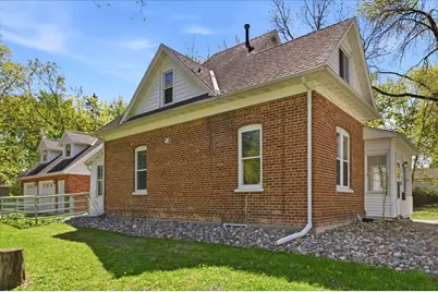 131 Main Street N, Shakopee, MN 55379 - Photo 21