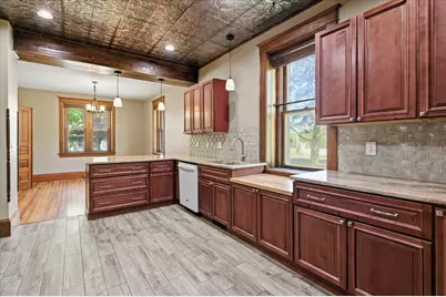 131 Main Street N, Shakopee, MN 55379 - Photo 5