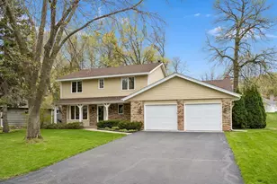 3385 Rosewood Ln N, Plymouth, MN 55441 - Photo 1