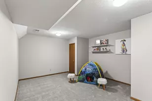 14924 Oak Ridge Ct W, Burnsville, MN 55306 - Photo 27