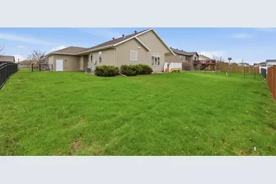 4875 43rd Street S, Fargo, ND 58104 - Photo 39
