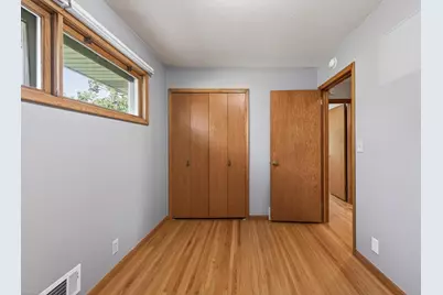 8231 Emerson Avenue S, Bloomington, MN 55420 - Photo 23