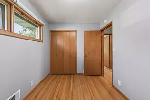 8231 Emerson Ave S, Bloomington, MN 55420 - Photo 23