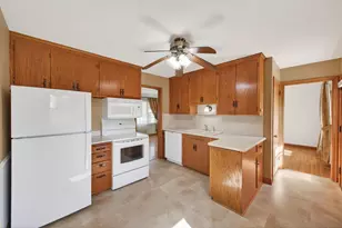 8231 Emerson Ave S, Bloomington, MN 55420 - Photo 13