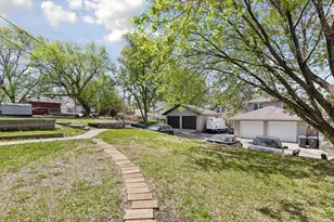 402 Hope St, Saint Paul, MN 55106 - Photo 67