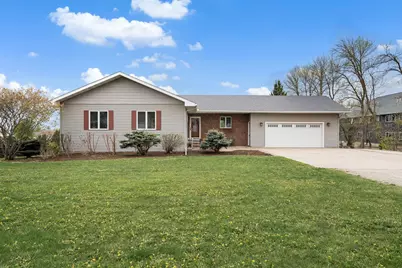 602 6th Street S, Ellendale, MN 56026 - Photo 1