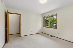 5931 Creek Point, Minnetonka, MN 55345 - Photo 47