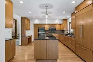 5931 Creek Point, Minnetonka, MN 55345 - Photo 17