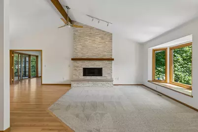 5931 Creek Point, Minnetonka, MN 55345 - Photo 5