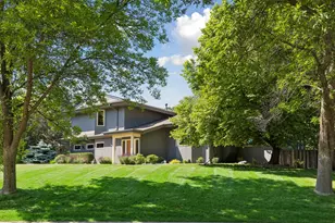 5931 Creek Point, Minnetonka, MN 55345 - Photo 3
