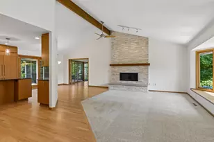 5931 Creek Point, Minnetonka, MN 55345 - Photo 5