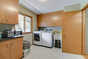 1525 St Croix Cir, Golden Valley, MN 55422 - Photo 33