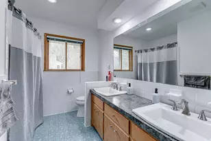1525 St Croix Cir, Golden Valley, MN 55422 - Photo 45