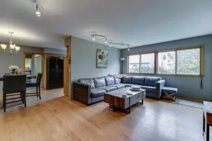 1525 St Croix Cir, Golden Valley, MN 55422 - Photo 25