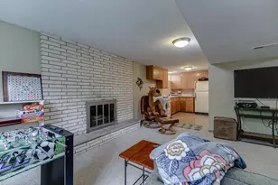 1525 St Croix Cir, Golden Valley, MN 55422 - Photo 51