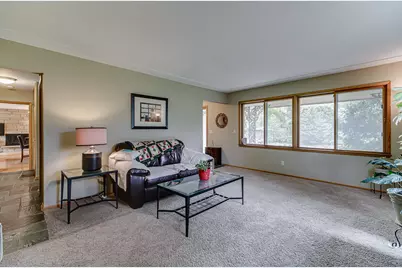 1525 Saint Croix Circle, Golden Valley, MN 55422 - Photo 5