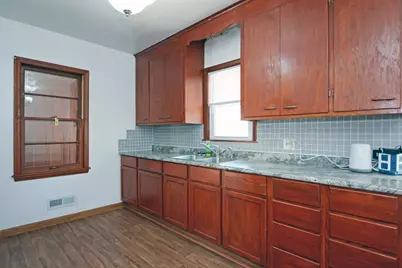 2122 30th Avenue N, Minneapolis, MN 55411 - Photo 9