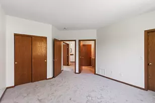 2162 Water Lilly Ln, Eagan, MN 55122 - Photo 13