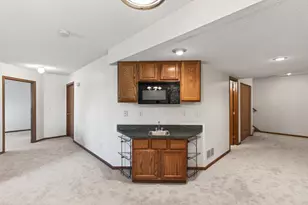 2162 Water Lilly Ln, Eagan, MN 55122 - Photo 21