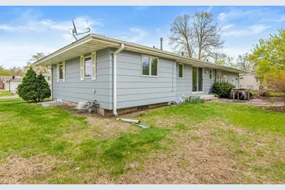 8033 Georgia Avenue N, Brooklyn Park, MN 55445 - Photo 27